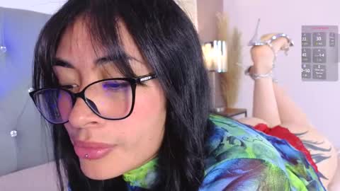 Snapshot of aprildeams chatting on November 25, 1:44 pm Cris online show from November 25, 1:44 pm