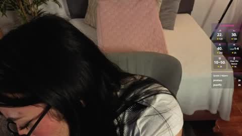 Cris online show from June 3, 2:33 pm