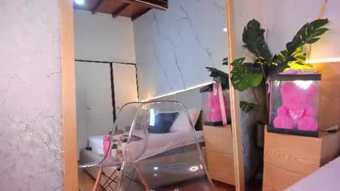 Snapshot of aprilgrey111 chatting on July 10, 8:22 pm aprilgrey111 online show from July 10, 8:22 pm