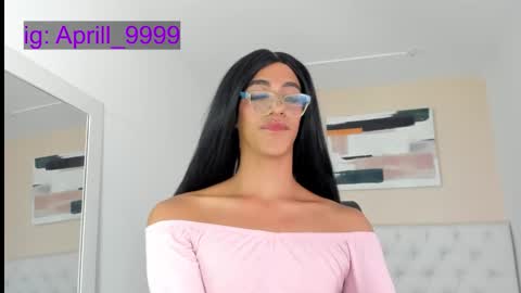 Snapshot of aprill_fox chatting on September 13, 8:08 pm aprill_fox online show from September 13, 8:08 pm