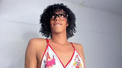 Snapshot of aprill_fox chatting on May 11, 11:13 pm aprill_fox online show from May 11, 11:13 pm