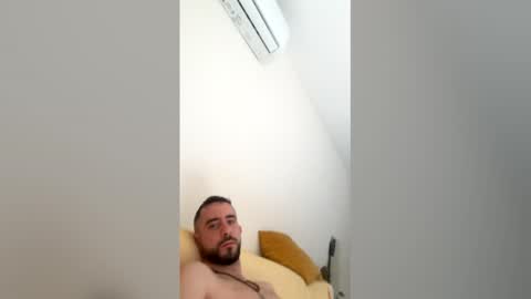 Snapshot of apupupu chatting on April 20, 9:34 am apupupu online show from April 20, 9:34 am