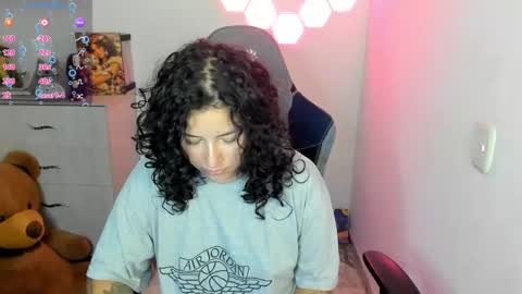 Snapshot of aqua_emilly chatting on February 20, 11:05 pm aqua emilly online show from February 20, 11:05 pm