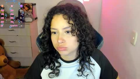 Snapshot of aqua_emilly chatting on February 28, 10:44 pm aqua emilly online show from February 28, 10:44 pm