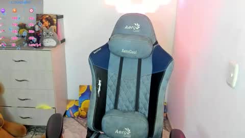 Snapshot of aqua_emilly chatting on March 7, 11:13 pm aqua emilly online show from March 7, 11:13 pm