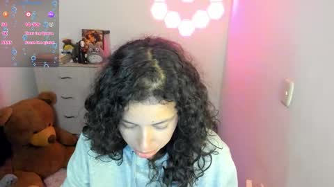 Snapshot of aqua_emilly chatting on March 9, 10:58 pm aqua emilly online show from March 9, 10:58 pm