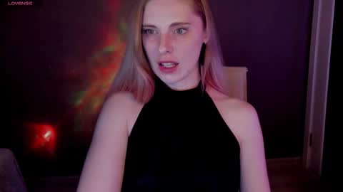 Snapshot of aqualen chatting on November 12, 8:30 pm aqualen online show from November 12, 8:30 pm