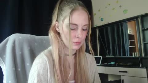 Snapshot of aqualen chatting on May 15, 9:38 am aqualen online show from May 15, 9:38 am