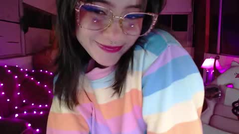 Zam independent model online show from February 5, 2:16 am