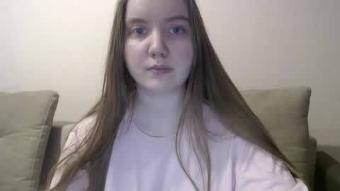 Snapshot of aquanarmin chatting on November 2, 9:22 am Josefin online show from November 2, 9:22 am