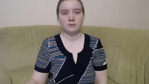 Josefin online show from April 30, 2:34 pm