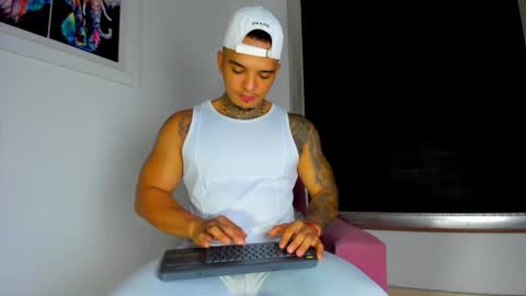 AquilesElpapi online show from September 26, 12:42 pm