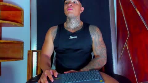 AquilesElpapi online show from March 19, 5:11 am