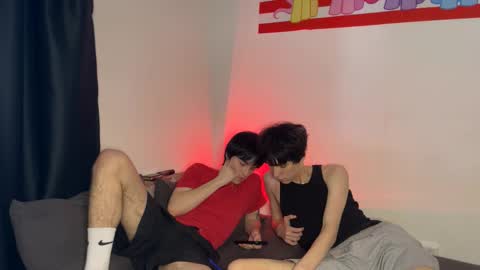 Snapshot of ar1zze chatting on January 18, 9:02 am zik and kris online show from January 18, 9:02 am