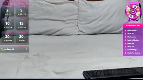 Snapshot of arab_catwoman chatting on July 25, 6:44 am Arab Catwoman online show from July 25, 6:44 am