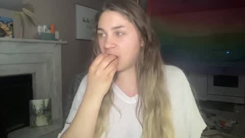 BustyPrincessLeila online show from December 4, 5:27 am