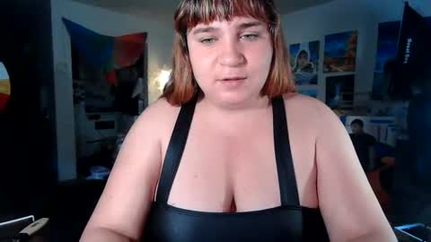 BustyPrincessLeila online show from July 26, 11:55 pm