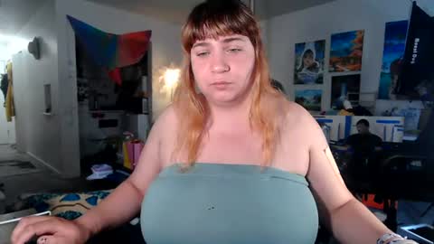 BustyPrincessLeila online show from July 28, 6:20 pm