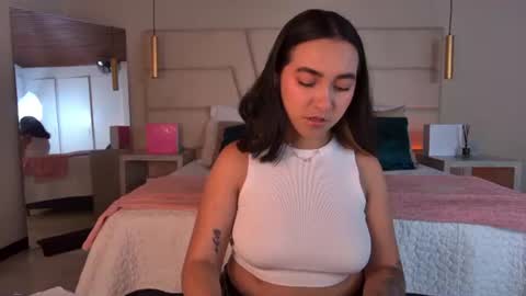 Snapshot of arabella__1 chatting on June 19, 2:16 am Arabella online show from June 19, 2:16 am