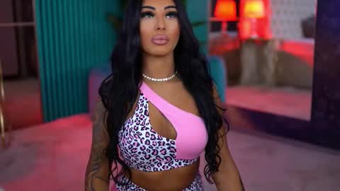 arabellaposh online show from November 5, 6:24 am