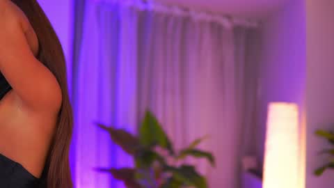 Snapshot of arabian_beautyy chatting on July 8, 8:35 pm IsaBella online show from July 8, 8:35 pm