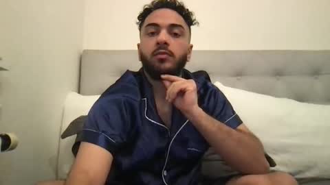 Snapshot of arabicforyou69 chatting on April 11, 11:20 pm arabicforyou69 online show from April 11, 11:20 pm