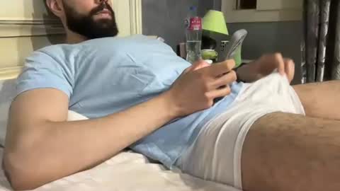 Snapshot of arabman991 chatting on October 13, 1:05 am Egyptian Man online show from October 13, 1:05 am