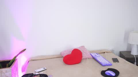 Snapshot of aradia_01 chatting on July 28, 8:10 am online show from July 28, 8:10 am