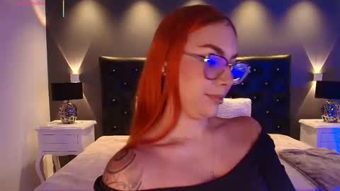 Snapshot of arannamartinez chatting on November 8, 7:34 pm IGLondon mj2 online show from November 8, 7:34 pm