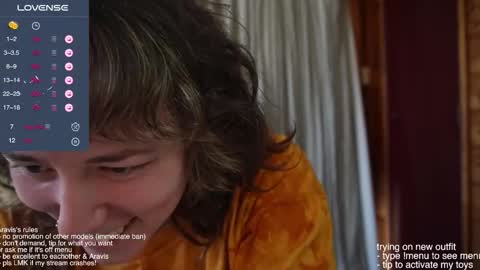 Snapshot of araviself chatting on December 4, 12:20 am aravis online show from December 4, 12:20 am