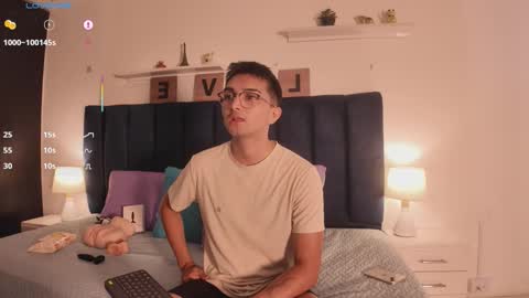 Archie online show from February 25, 3:05 am