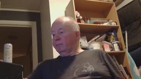 Snapshot of arcticman44 chatting on January 14, 10:36 pm arcticman44 online show from January 14, 10:36 pm