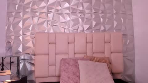    online show from December 16, 7:19 pm