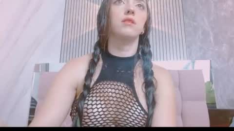 Snapshot of arenita__stone chatting on June 30, 8:10 pm Sharlotte online show from June 30, 8:10 pm