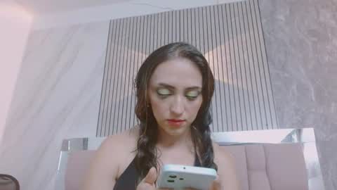 Snapshot of arenita__stone chatting on July 26, 1:14 am Sharlotte online show from July 26, 1:14 am