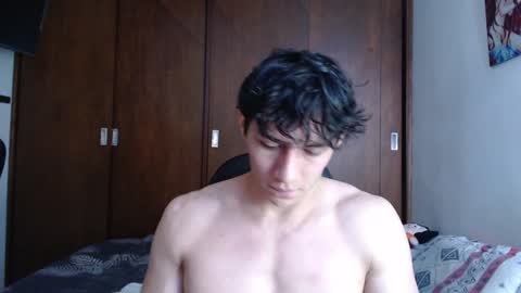 Snapshot of ares_aestheticgod chatting on December 14, 2:31 pm Ares D online show from December 14, 2:31 pm