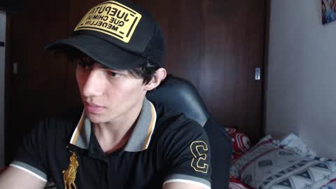 Snapshot of ares_aestheticgod chatting on January 6, 2:15 am Ares D online show from January 6, 2:15 am