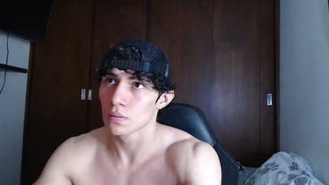 Snapshot of ares_aestheticgod chatting on February 3, 2:47 am Ares D online show from February 3, 2:47 am