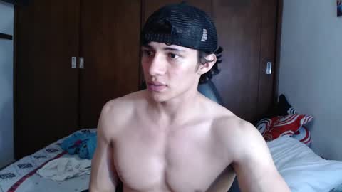 Snapshot of ares_aestheticgod chatting on February 22, 2:28 am Ares D online show from February 22, 2:28 am