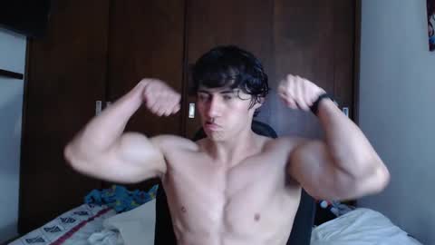 Snapshot of ares_aestheticgod chatting on February 23, 2:40 am Ares D online show from February 23, 2:40 am