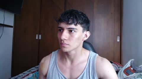 Snapshot of ares_aestheticgod chatting on March 5, 4:35 pm Ares D online show from March 5, 4:35 pm