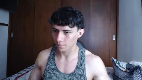 Snapshot of ares_aestheticgod chatting on March 6, 7:43 pm Ares D online show from March 6, 7:43 pm