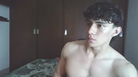 Snapshot of ares_aestheticgod chatting on October 12, 2:43 am Ares D online show from October 12, 2:43 am