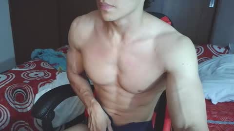 Snapshot of ares_aestheticgod chatting on October 15, 8:31 pm Ares D online show from October 15, 8:31 pm