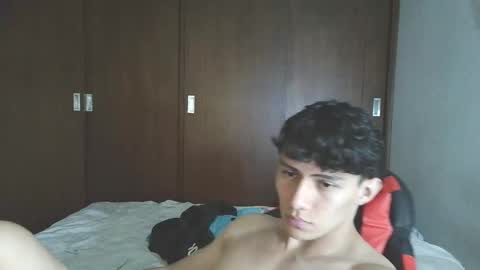 Snapshot of ares_aestheticgod chatting on November 30, 1:20 am Ares D online show from November 30, 1:20 am