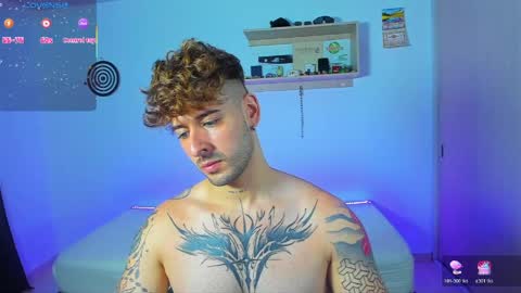 Snapshot of ares_blue chatting on May 13, 1:30 pm ares blue online show from May 13, 1:30 pm