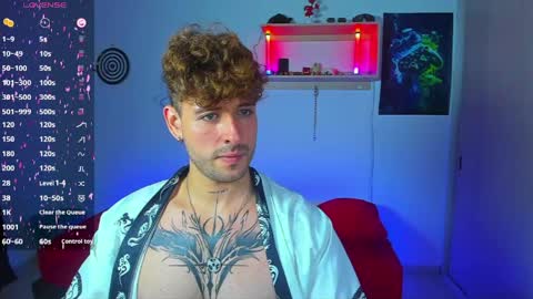 Snapshot of ares_blue chatting on May 26, 12:12 pm ares blue online show from May 26, 12:12 pm