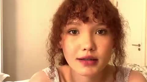 Snapshot of aresha_viree chatting on July 16, 12:27 am Aresha online show from July 16, 12:27 am