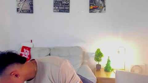 ares levi online show from December 21, 12:45 pm