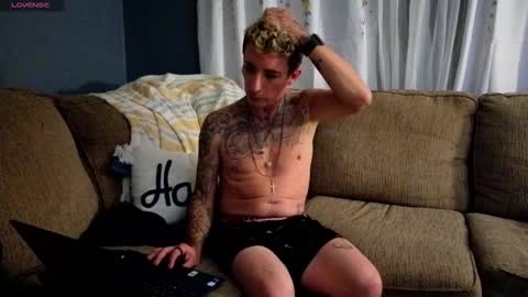 Snapshot of argabright chatting on September 14, 7:18 am argabright online show from September 14, 7:18 am